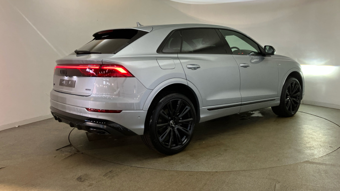 Audi Q8 3.0 TDI Quattro 286 Black Ed 5dr Tiptronic [Tech] Diesel Estate - Image 42